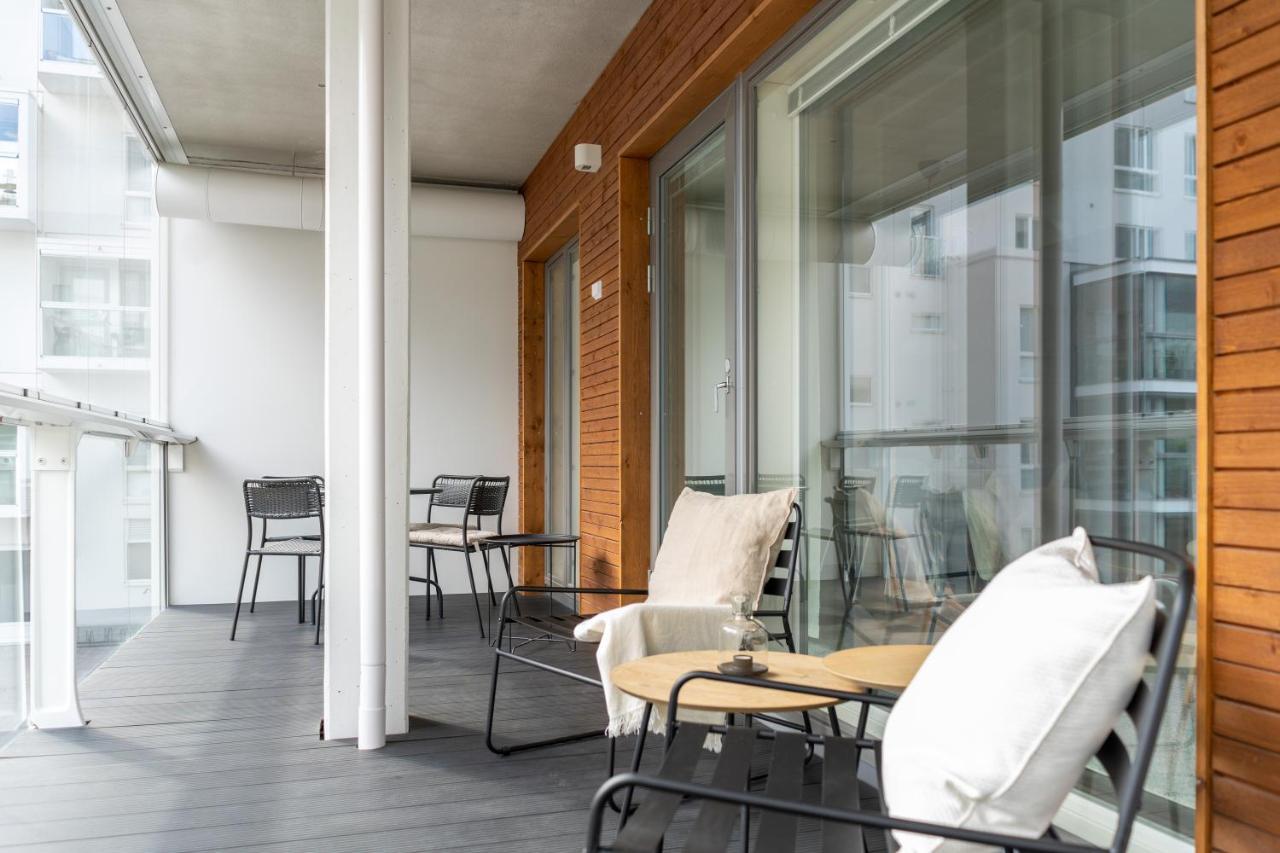 Appartement Iso Aurinkoinen Parveke Ja Hyvaet Yhteydet à Helsinki Extérieur photo